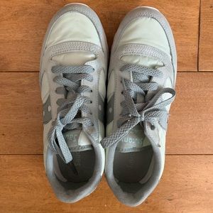 Saucony Women's Jazz Original Sneaker